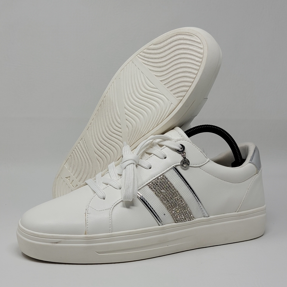 ALDO Women's Valenzia Lace Up Sneaker Color White And Silver Size 11 New